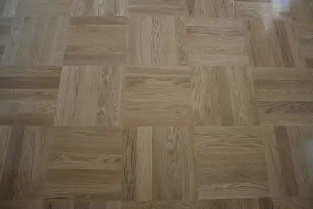 Parketová lišta